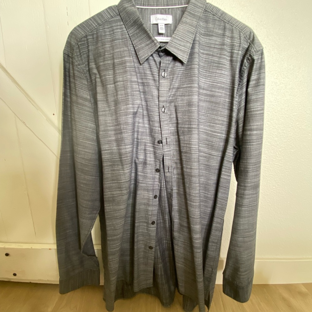 Men’s Extra Large Calvin Klein shirt, Charcoal gray, NWOT, smoke free home.